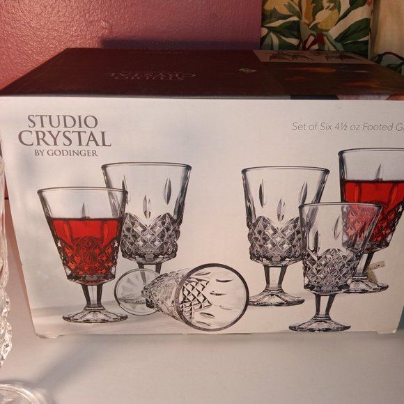 STUDIO FINE CRYSTAL 4 1/2 oz FOOTED CLEAR GLASSES BY GODINGER - Picture 9 of 12